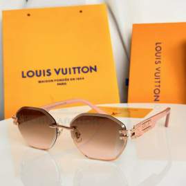 Picture of Louis Vuitton Sunglasses _SKUfw79480085fw